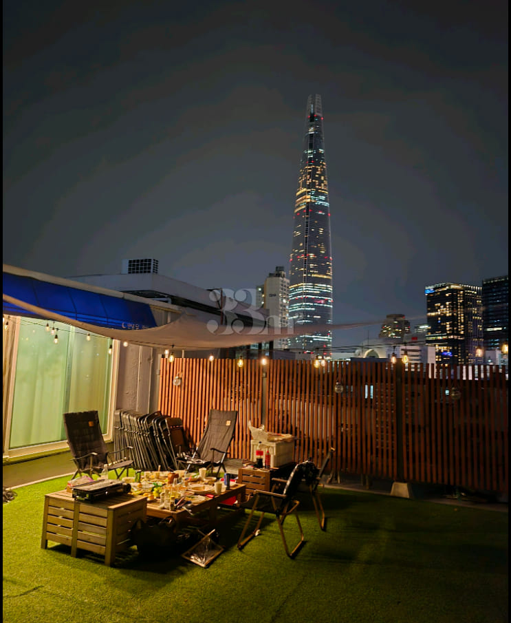 Jamsil Rooftop 3th image