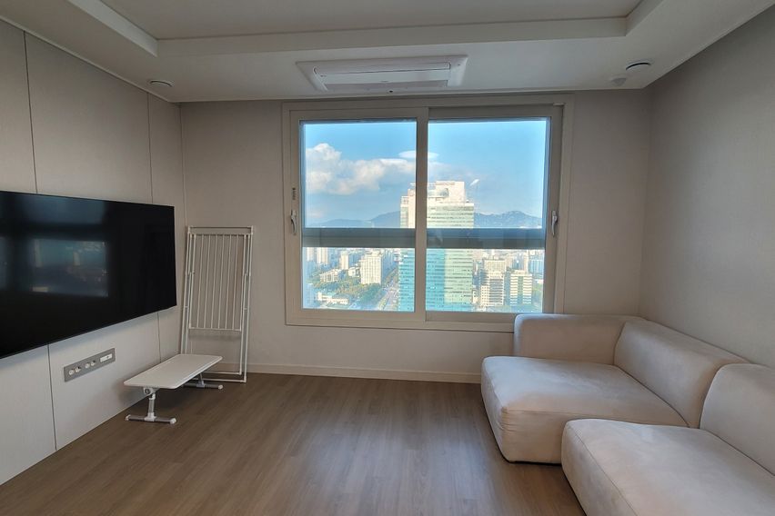 범계역1분 모비우스