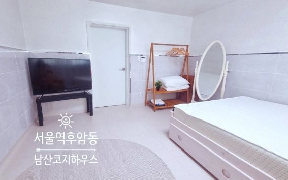 Two-room apartment near Seoul Station, Namsan 4th image