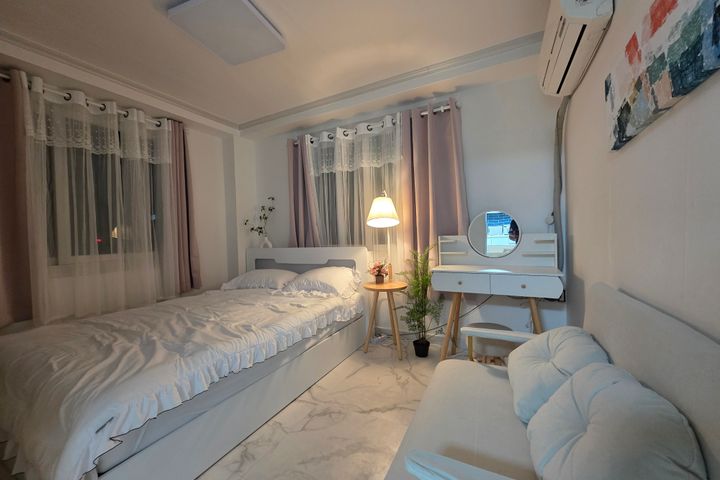 Sunny house, 1 minute from Eonju Station 14th image