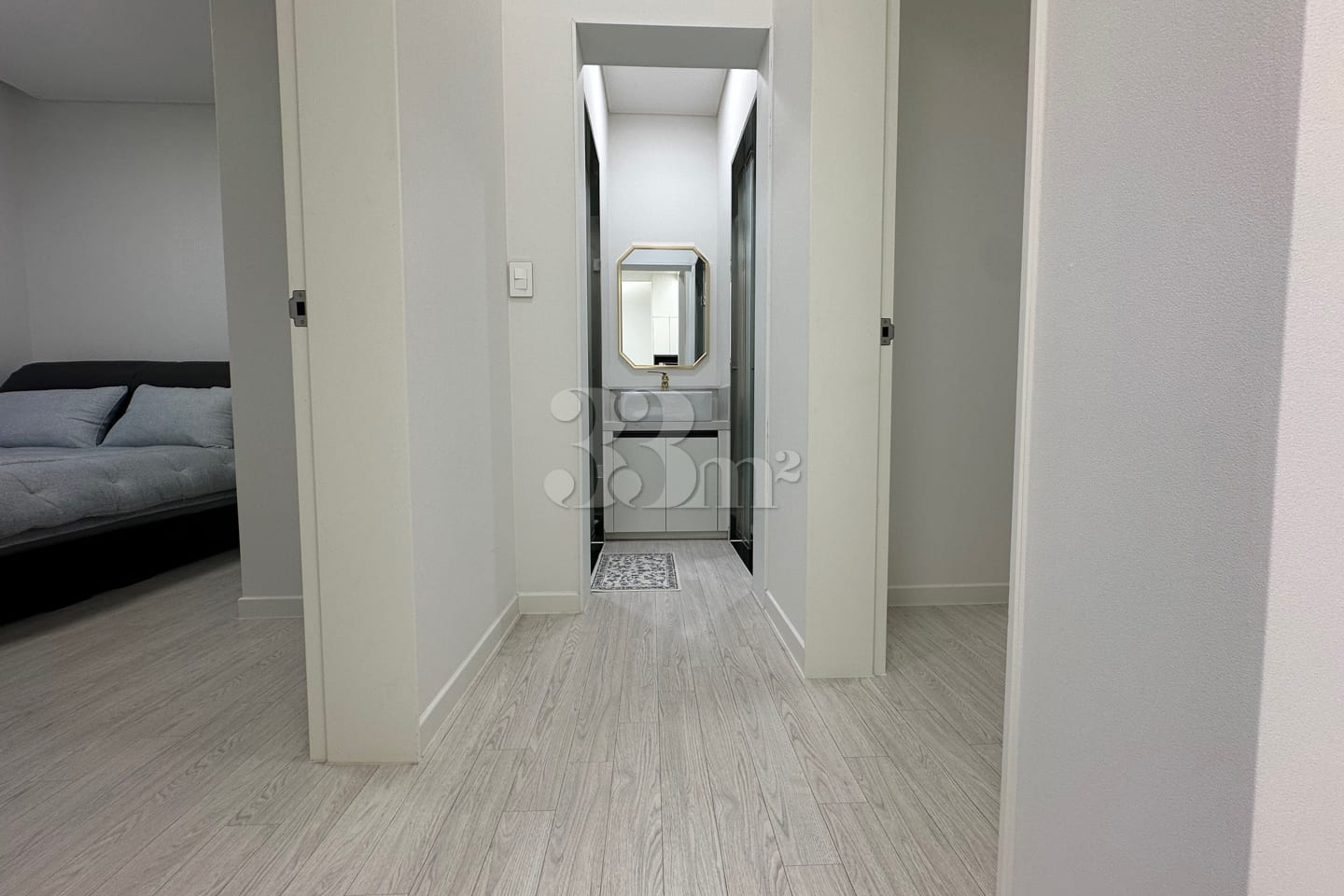 Brand-new two-room unit, parking available. 7th image