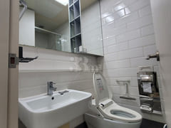 🌷 Neat room, 30 seconds from Gangnam Station 5th image
