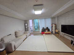Fully furnished unit with a view of central S 1th image