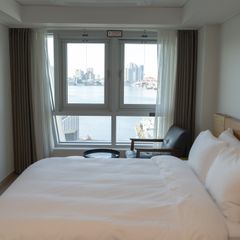 Sokcho Marina Bay Lake View Unit Image