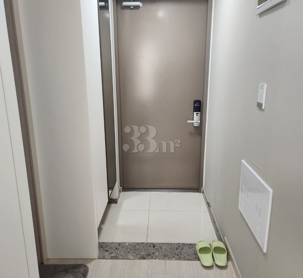 Fully furnished unit near Sindang Station 2th image