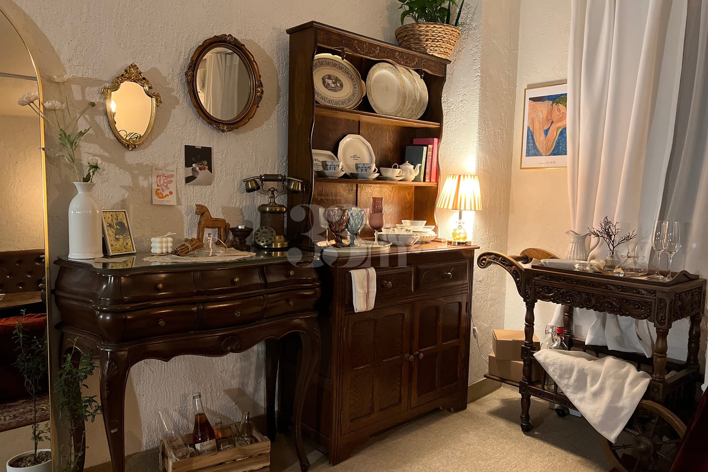 Vintage-style room, 5 minutes from Gangnam St 4th image