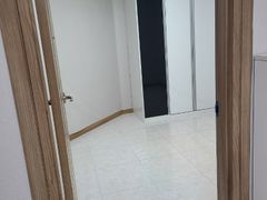 Room 502 2th image