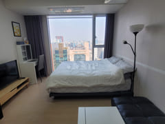30 seconds from Gangnam Station—amazing view! 13th image