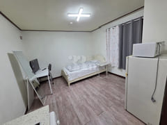 Quiet and convenient room. 5th image