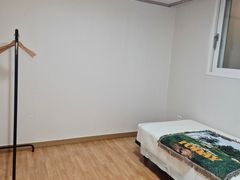 A spacious and comfortable space 4th image
