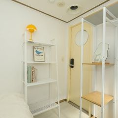 출장 숙소 방 이미지