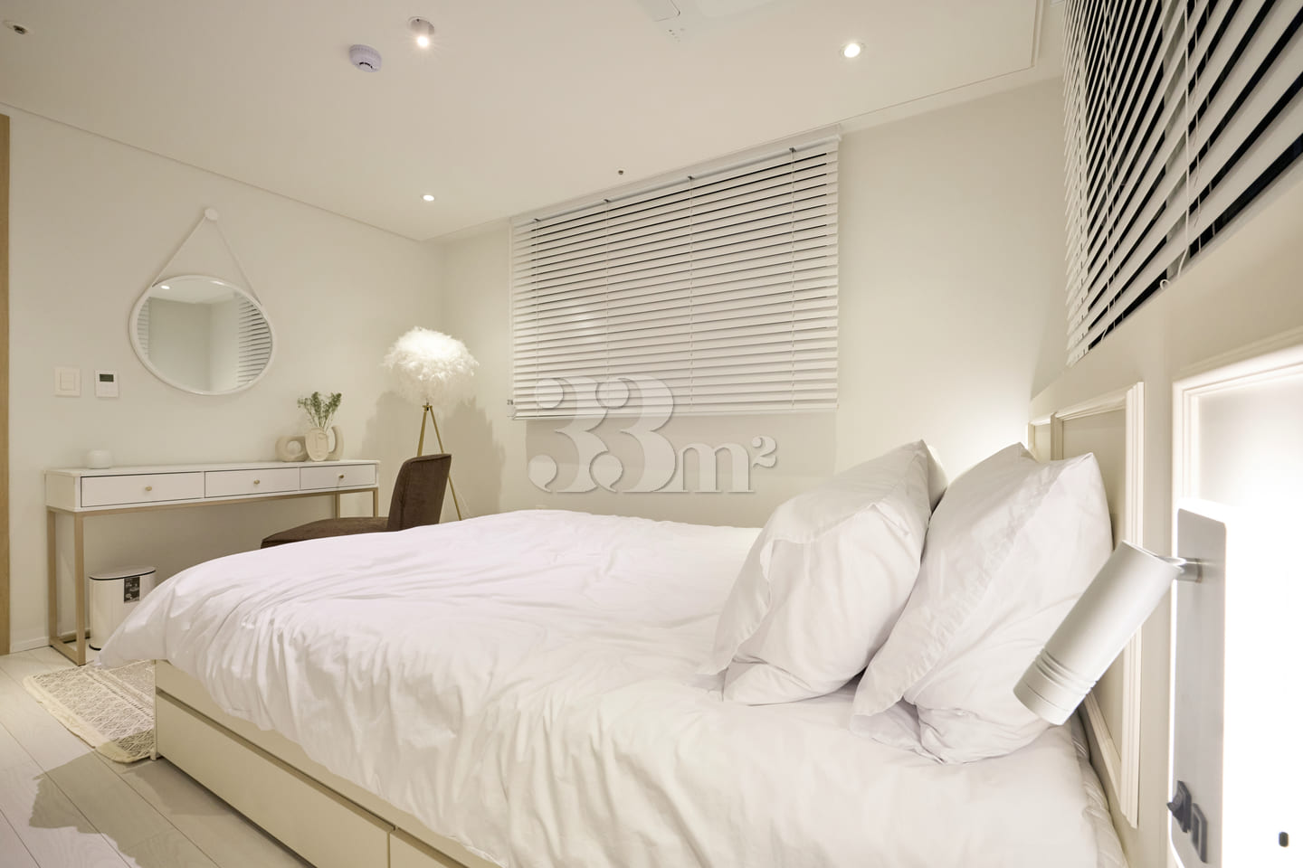 5th floor, 4 beds for 4 people + 2 bathrooms 3th image