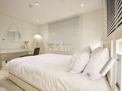 5th floor, 4 beds for 4 people + 2 bathrooms 3th image