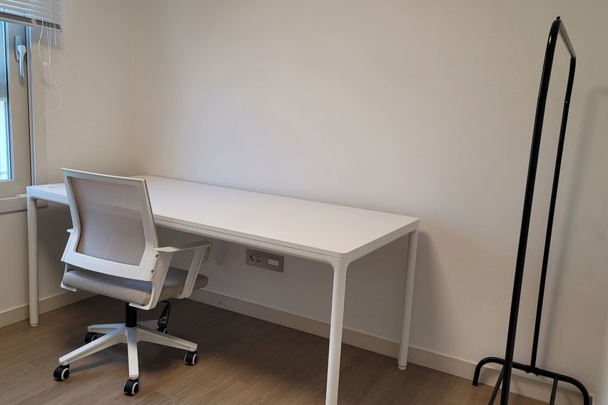 범계역1분 모비우스