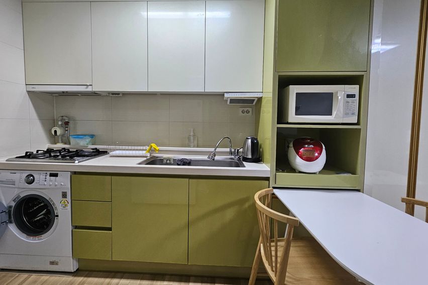 별똥별하우스 사이7층2