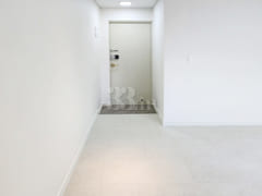 YH Haus 4th image