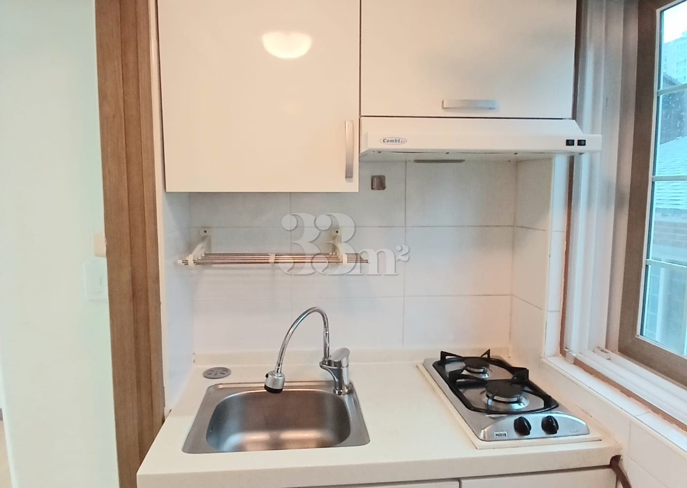 Clean studio apartment on the 2nd floor 7th image