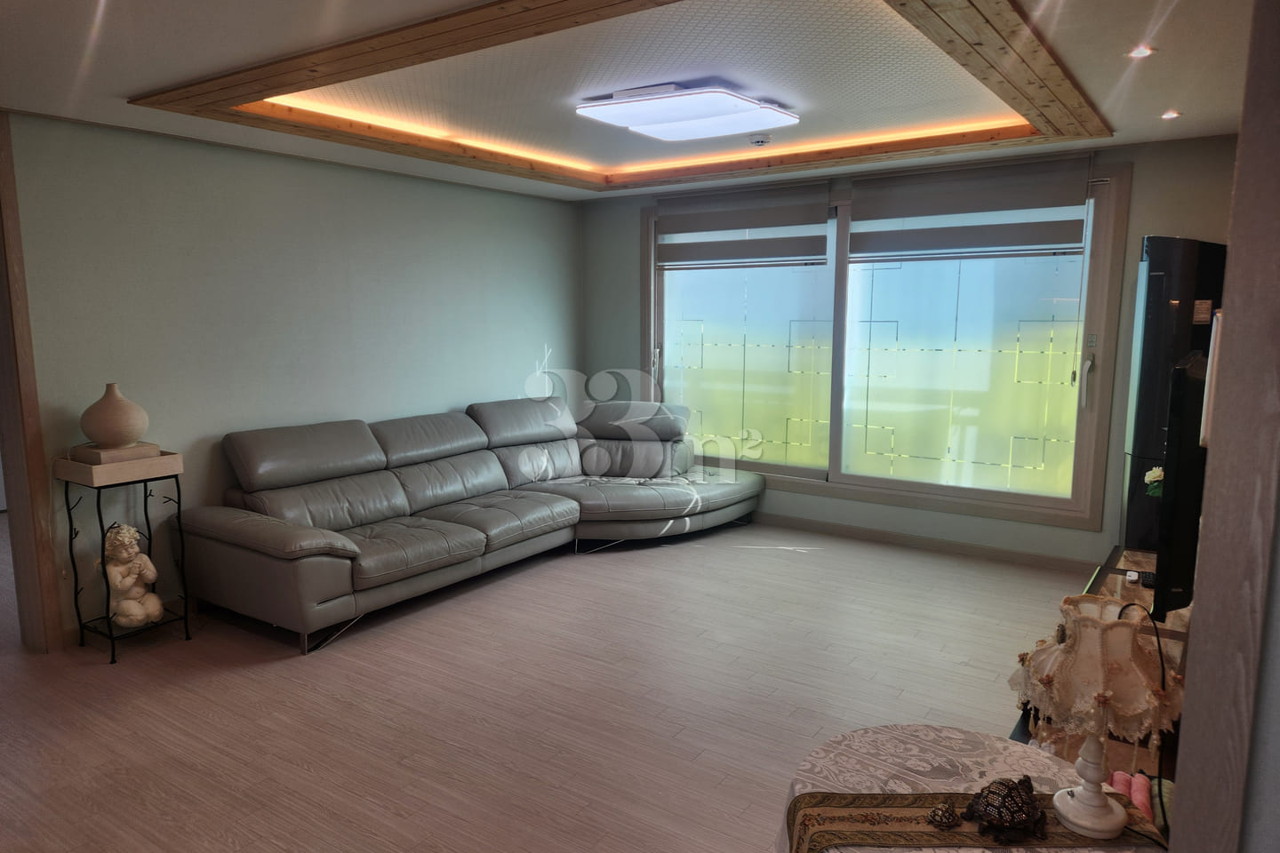 Gaom Modern South-Facing Fully Furnished Thre 0th image
