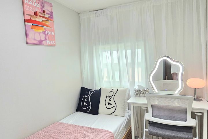 Fully furnished, just 30 seconds from Sinnonh 1th image