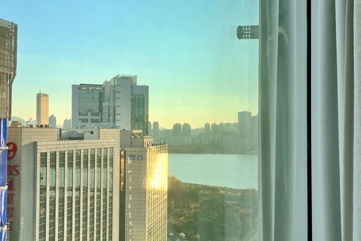 High-rise office with a connection to Mapo St 16th image
