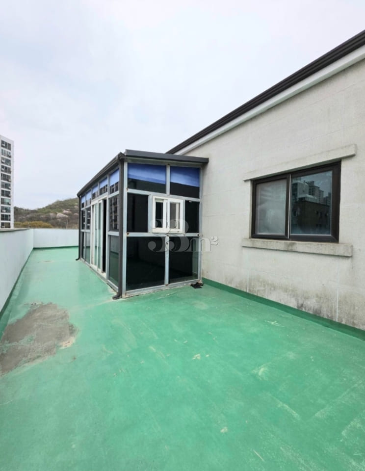 Gunsan. Fully furnished. Large parking lot. 17th image