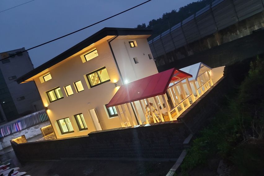 죽도서핑 개별바베큐펜션 0번째 이미지