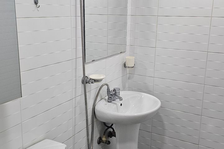 Fully furnished interior 5th image
