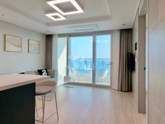 #38 Deluxe Suite #4 people 2th image