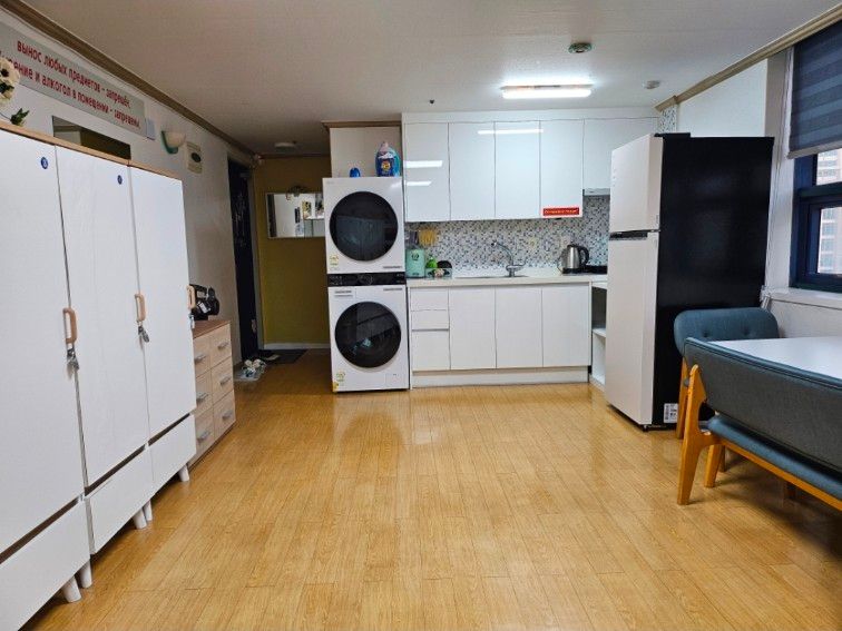 동대문역사역. 4인실.