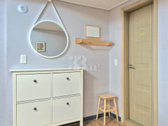 Spacious 2-room unit near Suwon Mangpo Statio 10th image