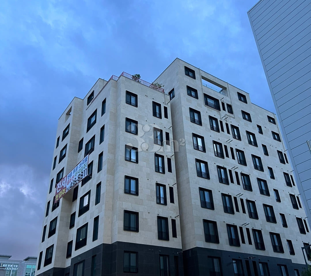 Newly built spacious two-room unit; parking a 1th image