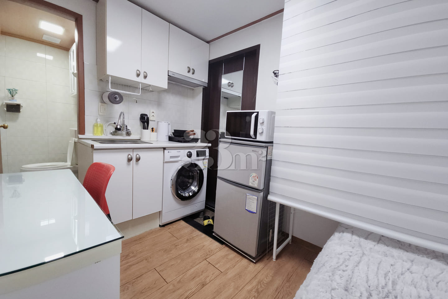 Unit 201_Fully Furnished 2th image