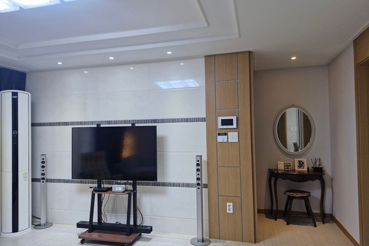 Fully furnished home with a stylish interior 5th image