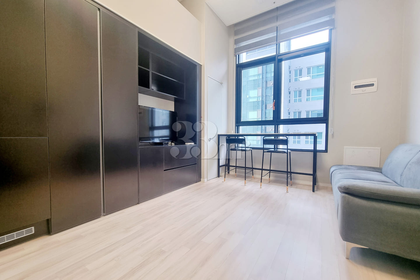 Modern Duplex, 11th Floor 1th image