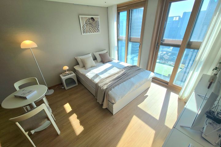 ⑬ Gasan Station New Building, Fully Furnished 0th image