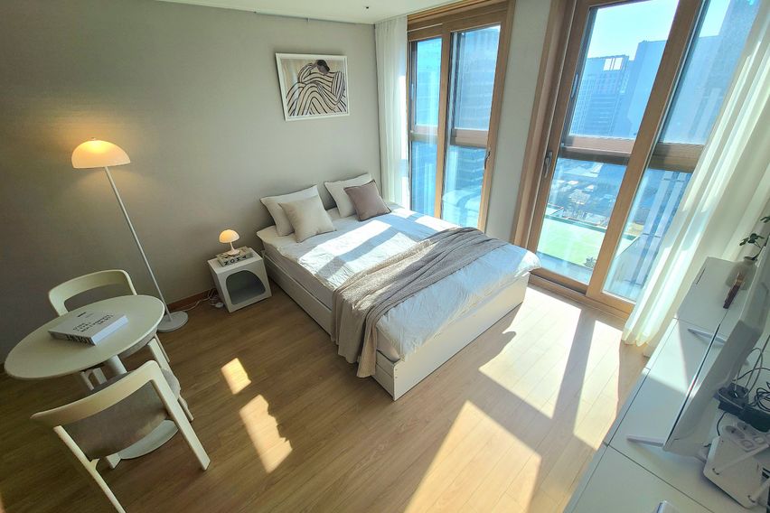 ⑬ Gasan Station New Building, Fully Furnished 0th image