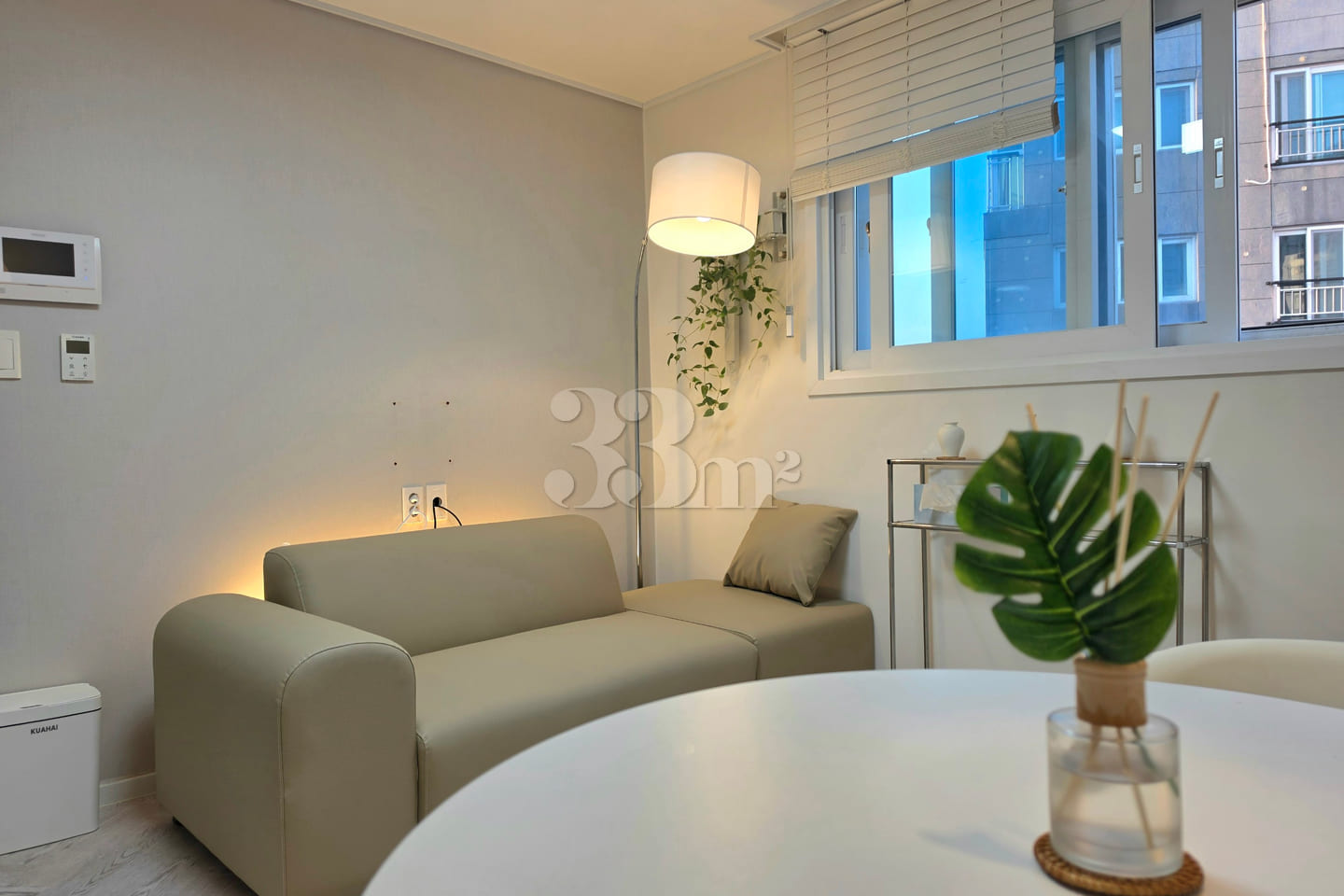 Mid-century room at Geumgok Station 0th image