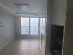 Newly built, fully furnished, prime floor 1th image