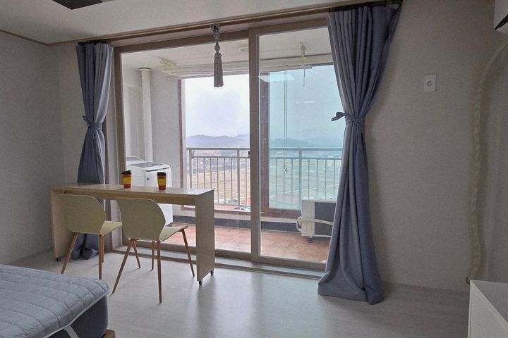 A cozy retreat in the Innovation City 8th image