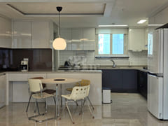 Three-room apartment in the Sangam living are 3th image