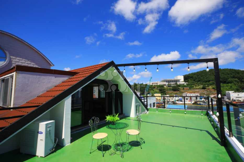 Tongyeong Gangguan Tourist Center 201 8th image
