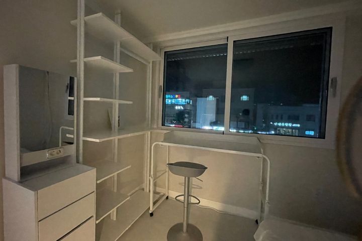 Room 2 3번째 이미지