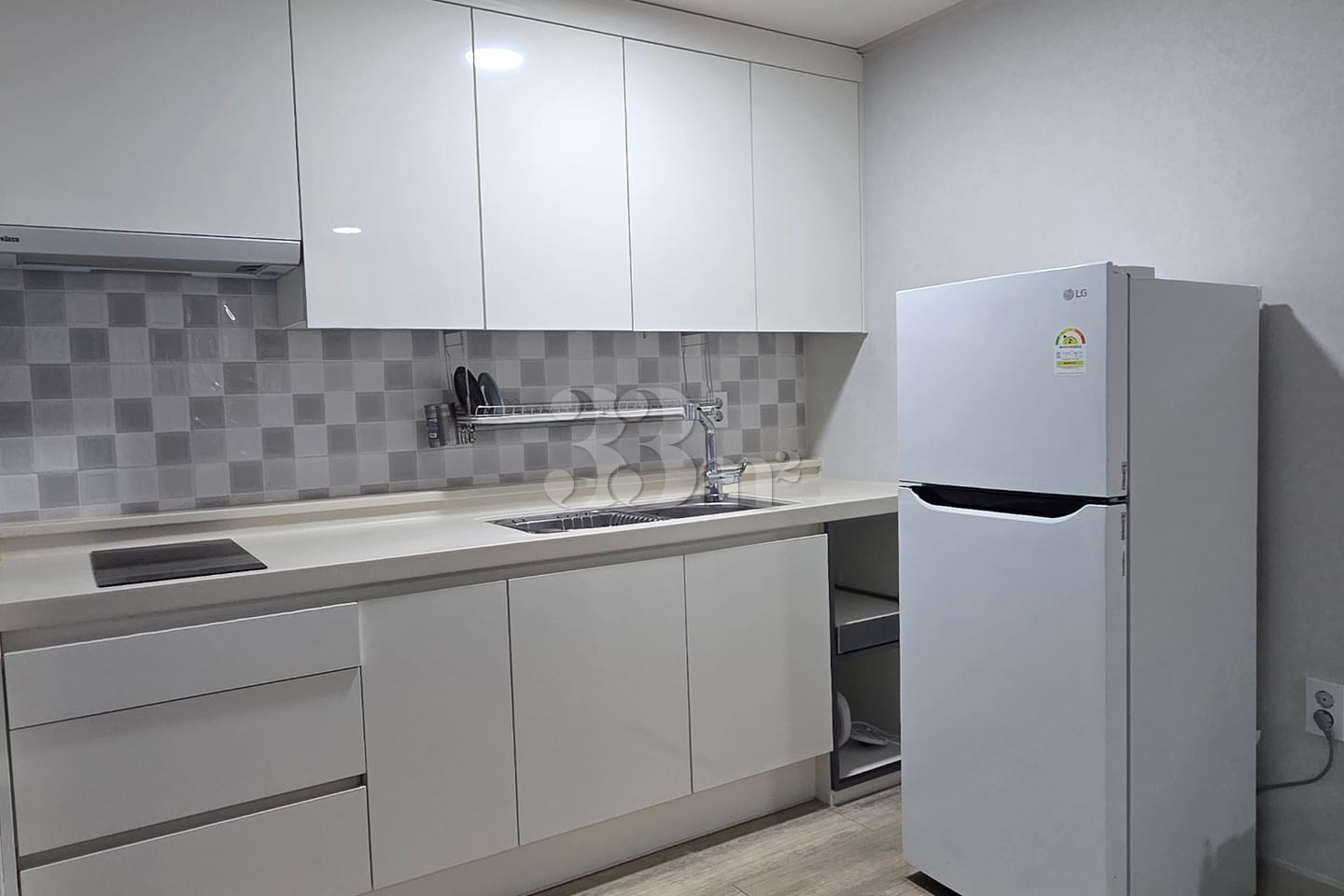 Clean studio apartment in Sokcho 9th image