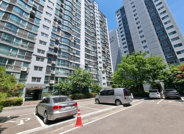 DMC Station/Shared Apartment 14th image