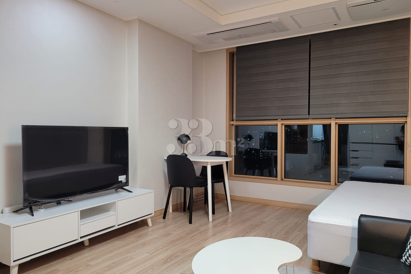 Studio apartment with a great view, 3-minute  1th image