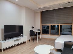 Studio apartment with the best view, 3-minute 1th image