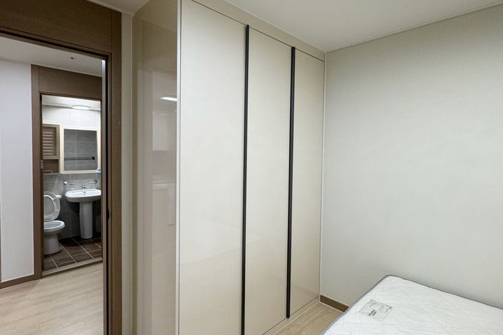 Pyeongtaek two-bedroom apartment with full op 10th image