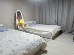 3-bedroom unit, 4th floor, 2-minute walk from 11th image