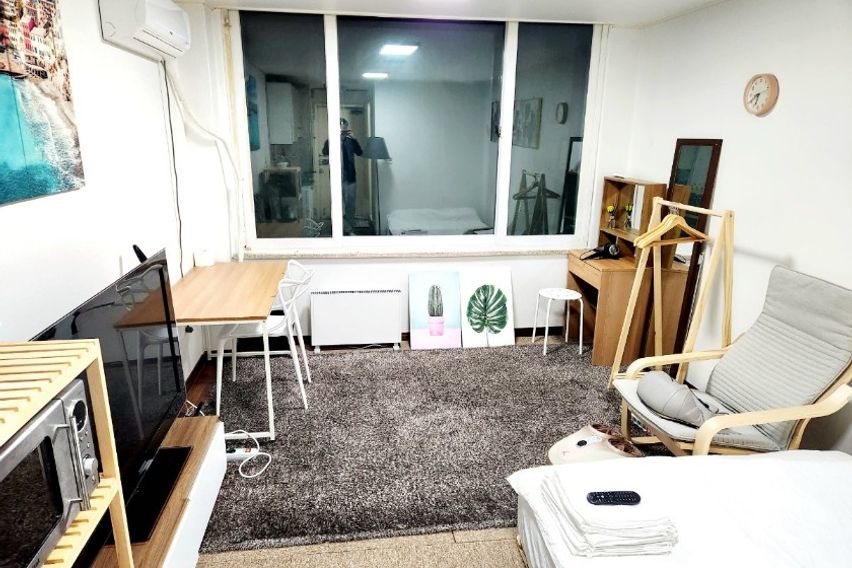 신논현역 2분거리