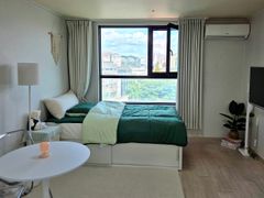 Fully furnished studio right next to the subw 8th image
